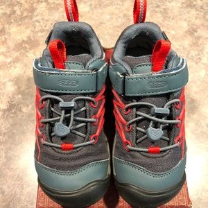 Keen Chandler CNX Little Kid Sz 12
